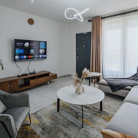 The Avery Apartments At Odomaa Place, East Airport أكرا المظهر الخارجي الصورة