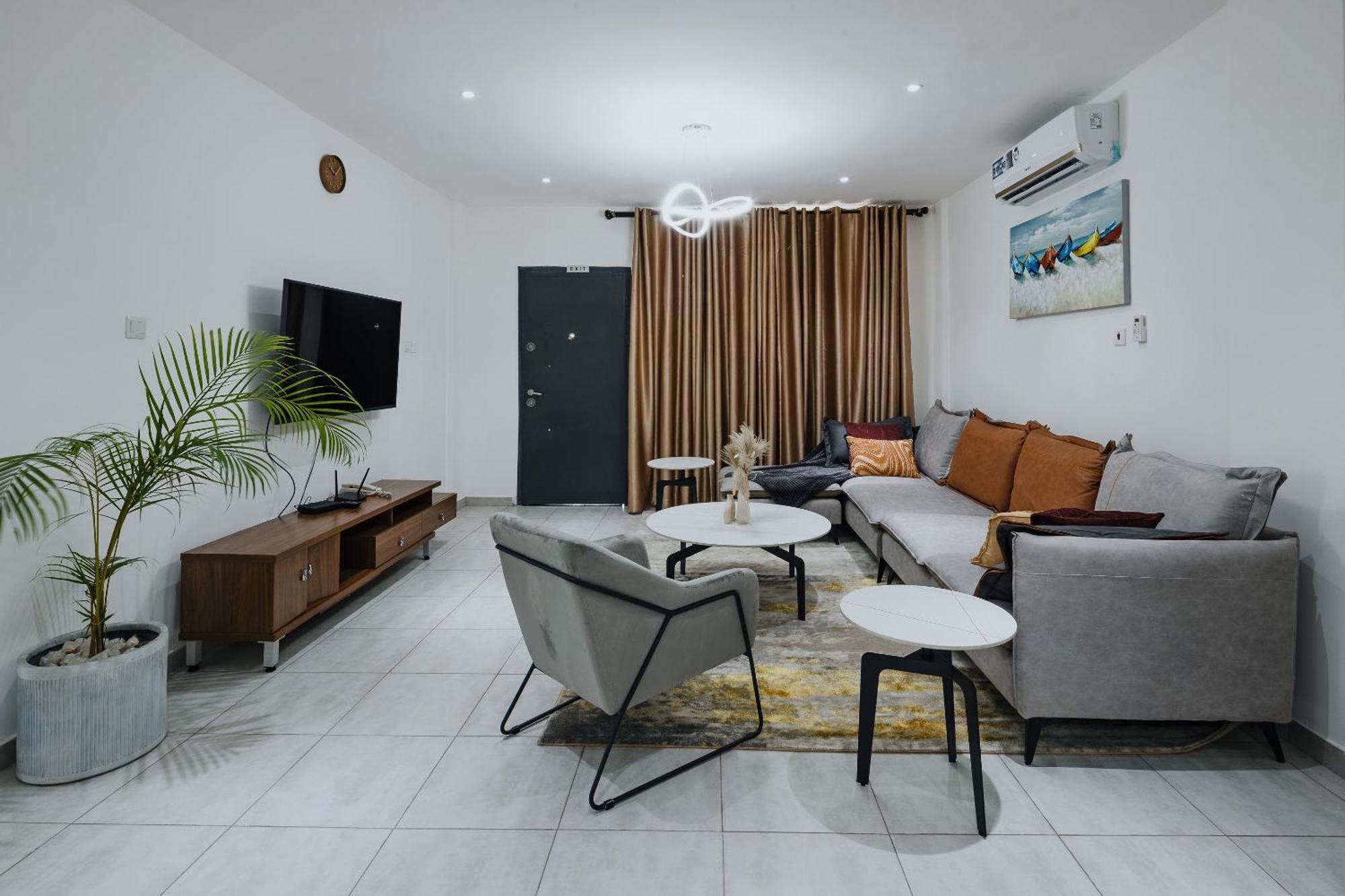 The Avery Apartments At Odomaa Place, East Airport أكرا المظهر الخارجي الصورة