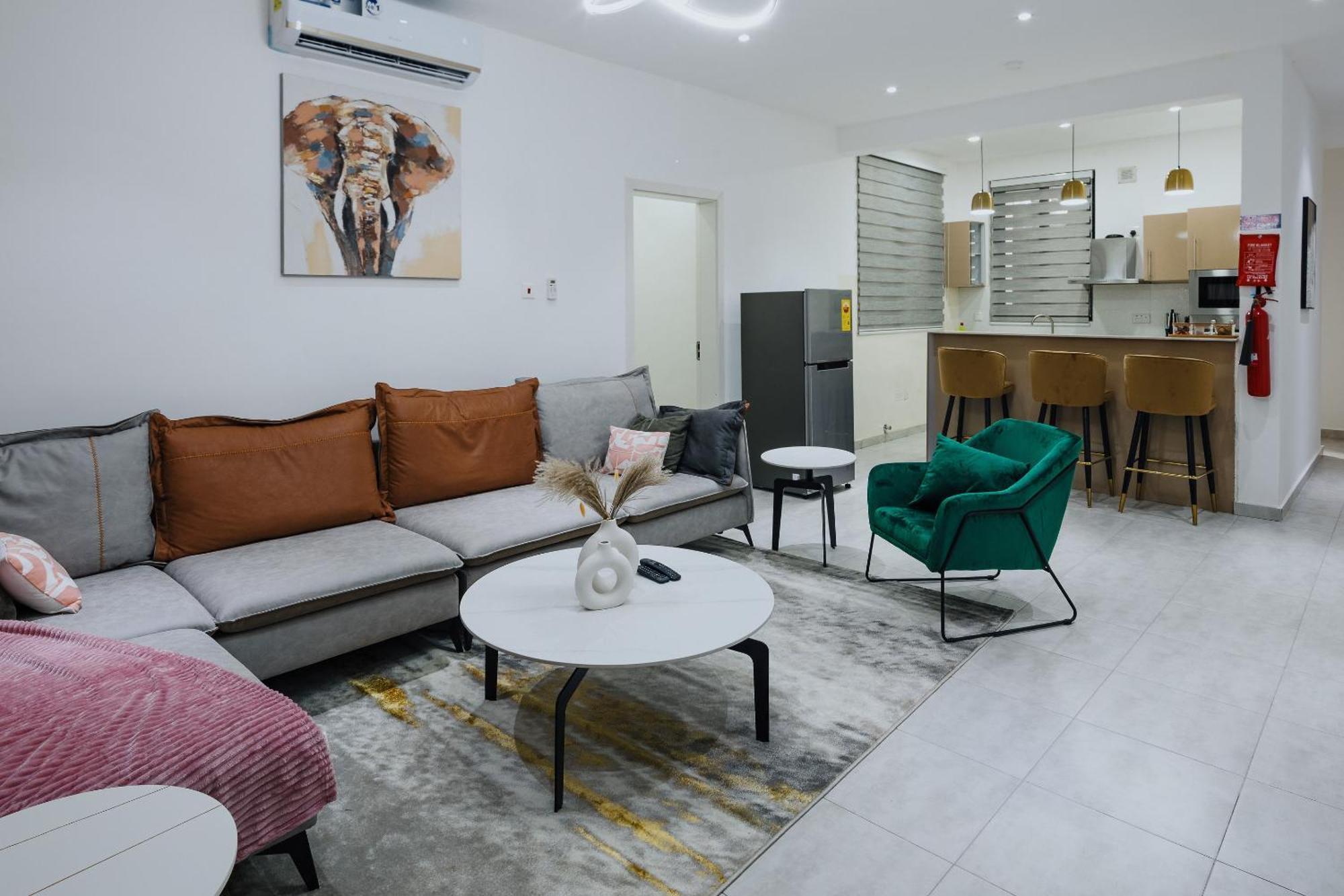 The Avery Apartments At Odomaa Place, East Airport أكرا المظهر الخارجي الصورة